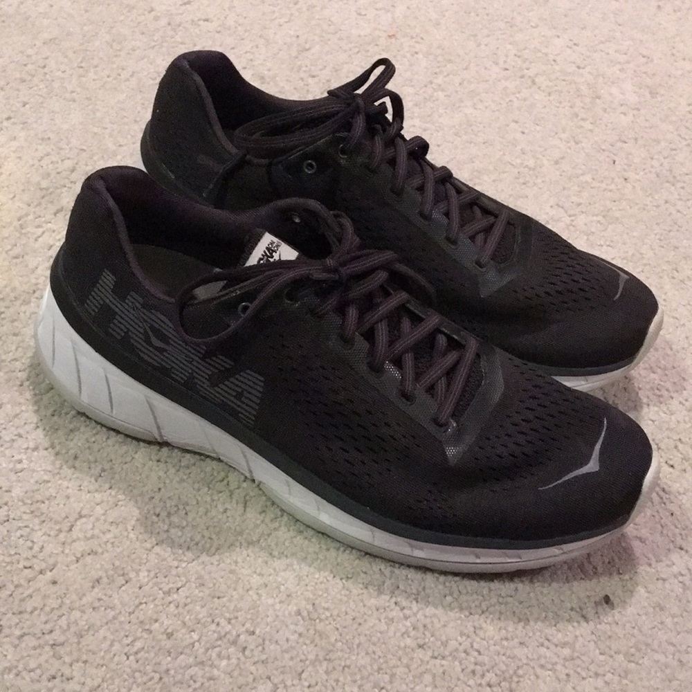 Hoka Cavu